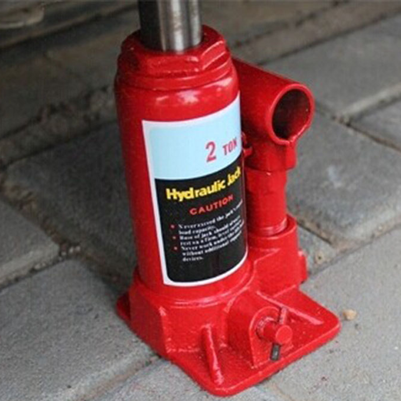 📢📢50% OFF !! ⏰Portable 2-Ton Hydraulic Bottle Jack for Cars