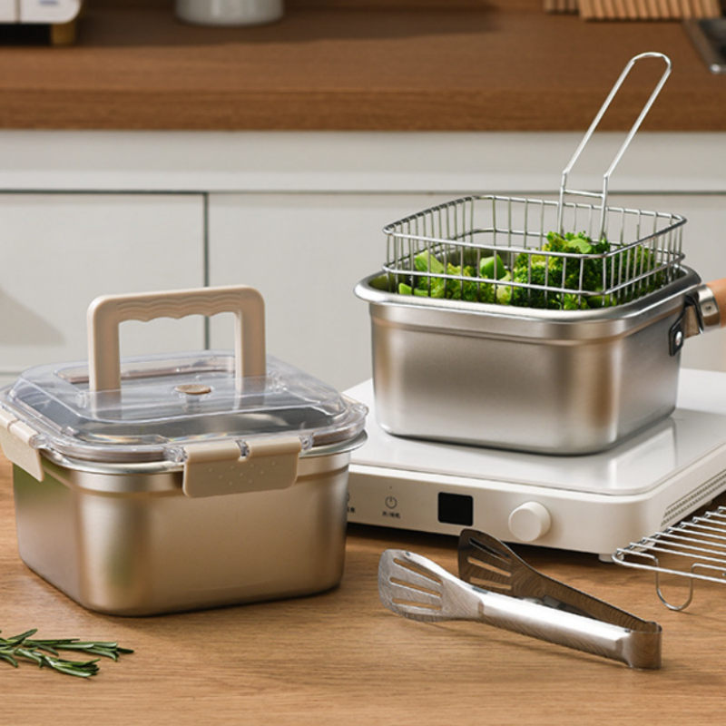 Multifunctional cooking set for frying: deep fryer, hob, fresh food storage and vegetable washing