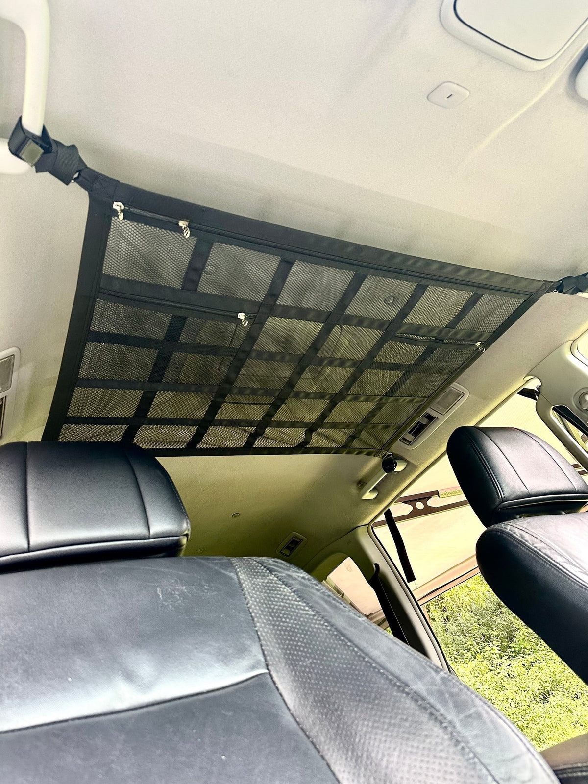 🚤50% OFF NOW! ⏰Overhead Mesh Gear Storage Net, Adjustable Car Roof Storage Bag, Multi‑Pocket Ceiling Mesh Organizer for SUV, Van, 4x4, Boat & Rooftop Tent, Holds Fishing Gear & Outdoor Supplies