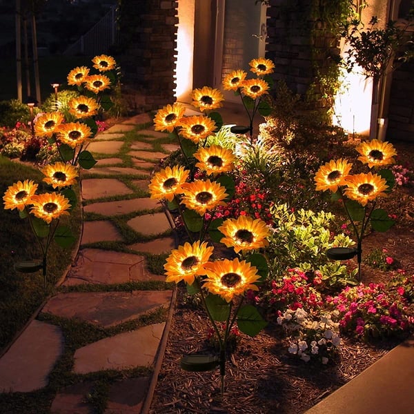 🌻☀️ LIMITED-TIME OFF! 3-Head Solar Sunflower Garden Light – Realistic Petals, IP65 Weather Resistance & Warm White Glow ✨