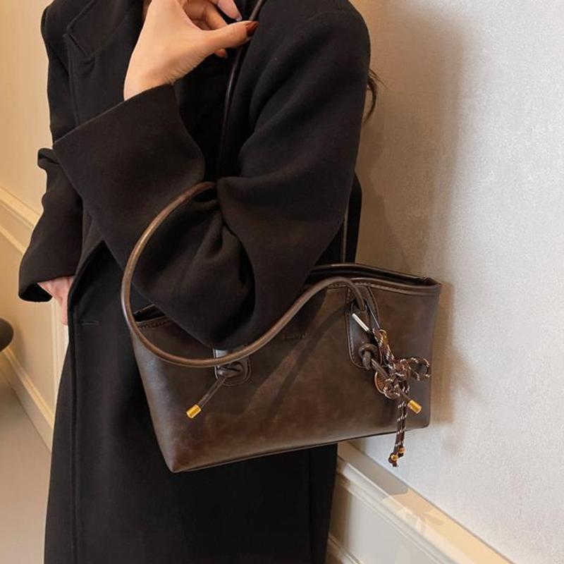 👜 46% OFF NOW! ✨ Women's Vintage PU Leather Shoulder Bag – Elegant Design, Spacious & Perfect for Daily Use 🌸