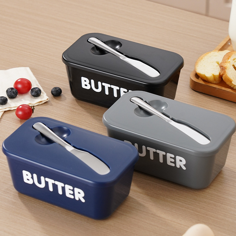 Large Plastic Butter Dish With Lid & Knife