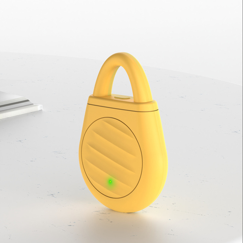 ‼️No more trouble from birds, beasts and locusts！Portable Ultrasonic Bird Repellent Keychain