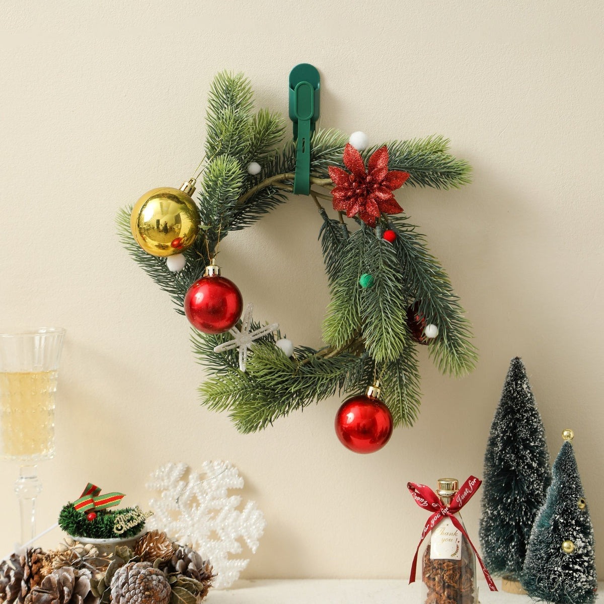 ⌛️Festive Sale! 🎄 Silicone Christmas Wreath Ties & Hooks (5 Pcs) – Secure Your Wreaths & Garlands with Ease🎅